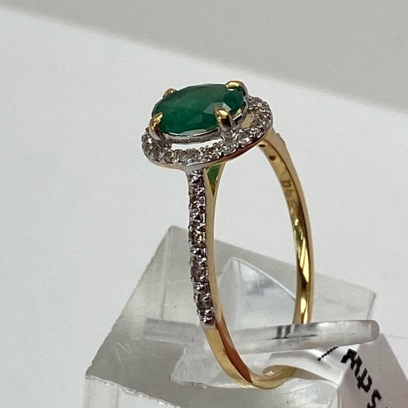 10K Yellow Gold Oval Shape Natural Emerald and Diamond Halo Ring NEW - Picture 12 of 14